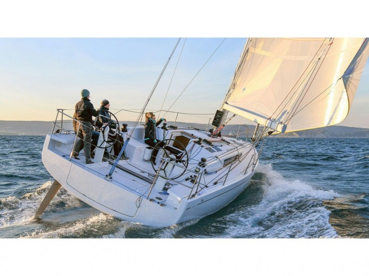 First 36 - Yacht Charter Sailica