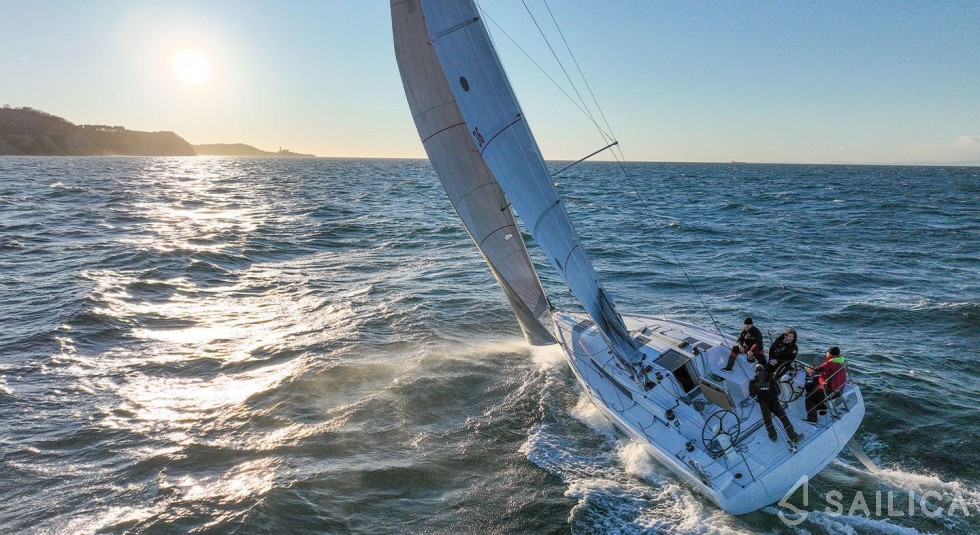 First 36 - Yacht Charter Sailica