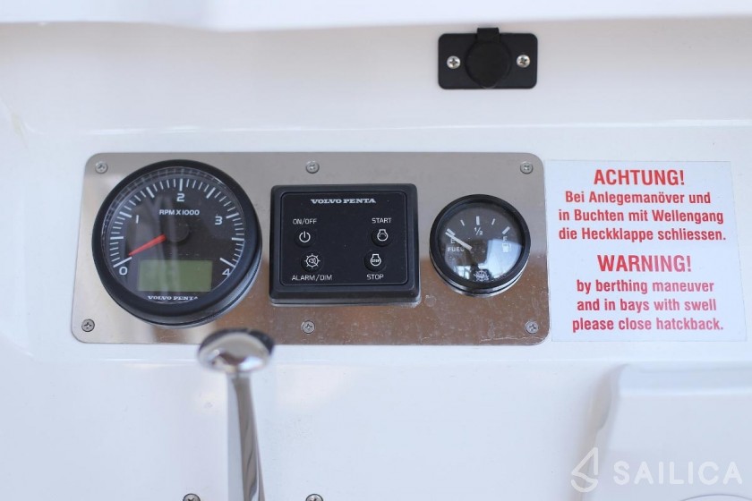 Bavaria Cruiser 41S - Yacht Charter Sailica