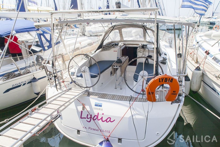 Bavaria Cruiser 37 - Yacht Charter Sailica