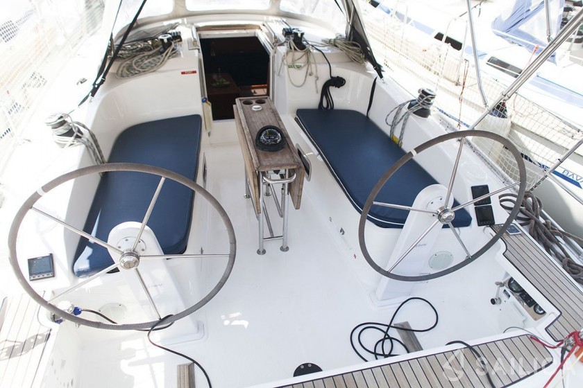 Bavaria Cruiser 37 - Yacht Charter Sailica
