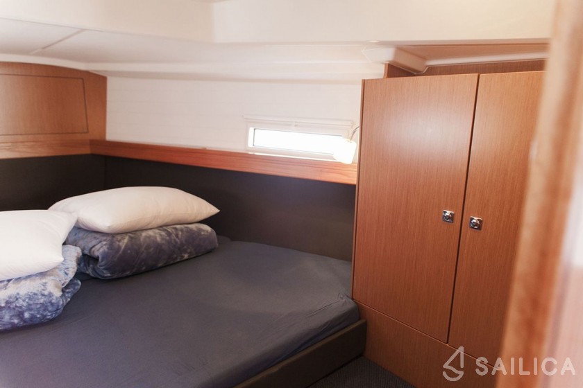 Bavaria Cruiser 37 - Yacht Charter Sailica