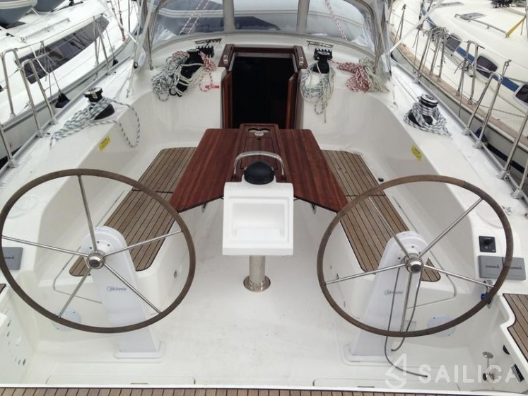 Bavaria Cruiser 41 - Yacht Charter Sailica