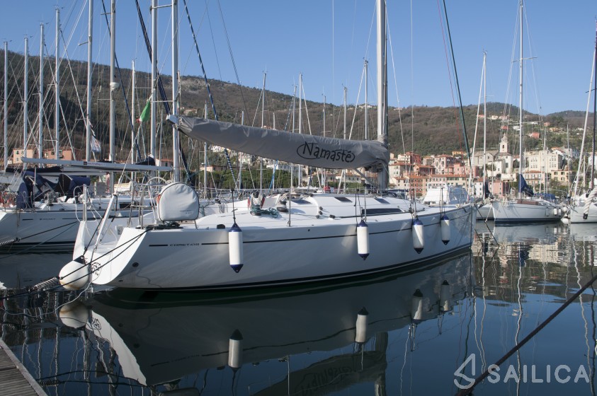 Comet 41s - Yacht Charter Sailica