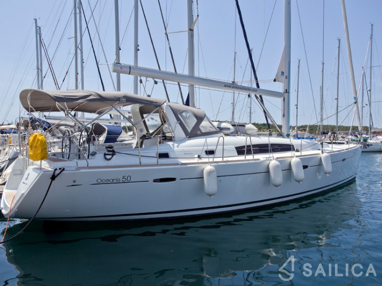 Oceanis 50 - Yacht Charter Sailica