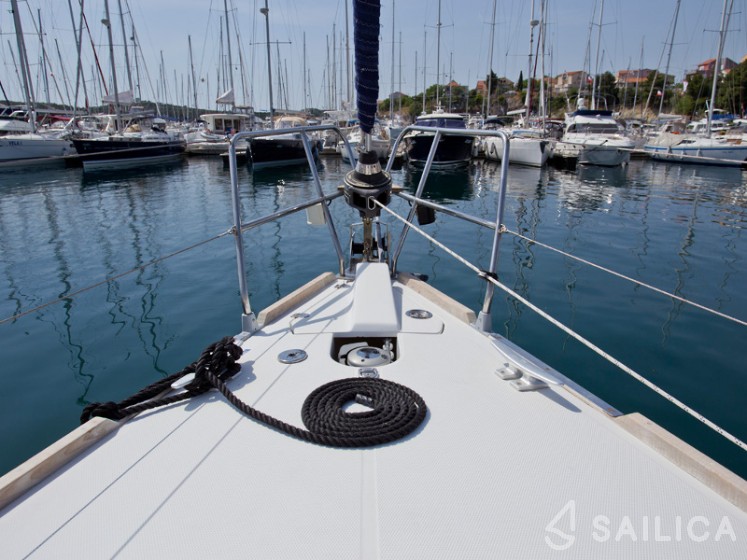 Elan 444 Impression - Yacht Charter Sailica