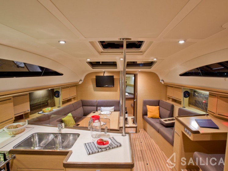 Elan 444 Impression - Yacht Charter Sailica