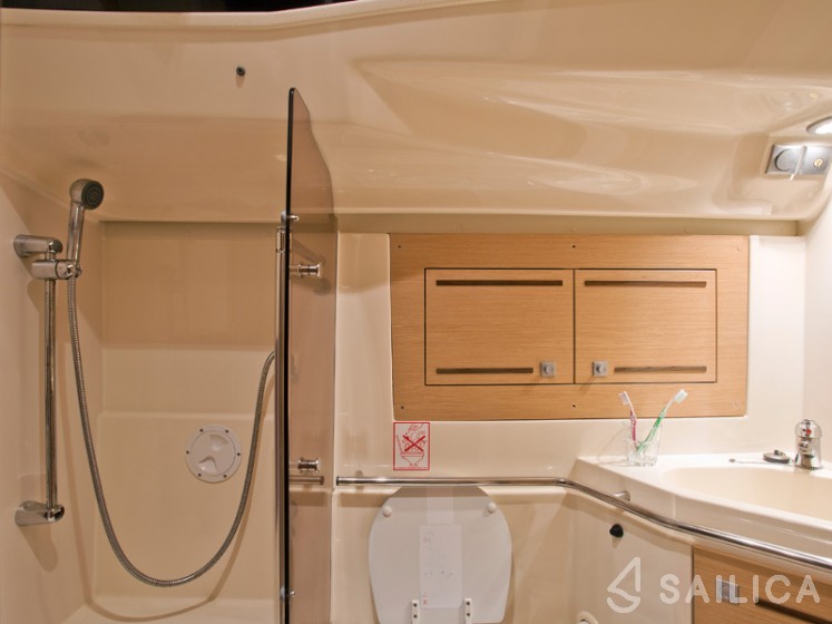 Elan 444 Impression - Yacht Charter Sailica