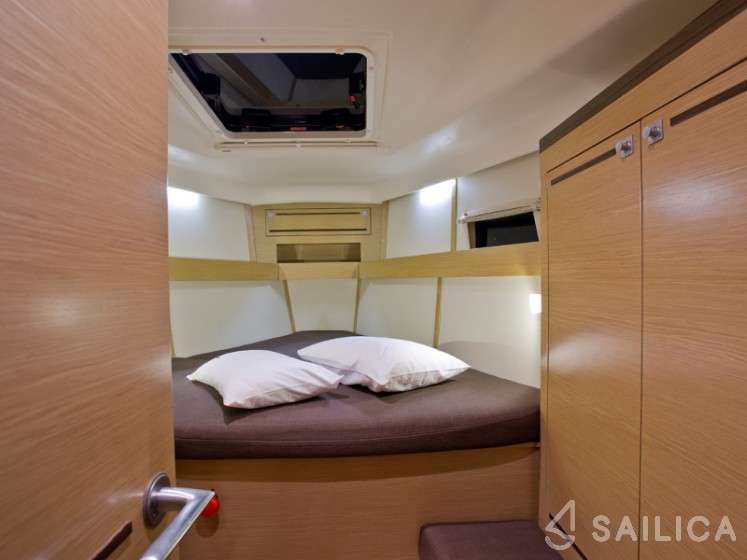 Elan 444 Impression - Yacht Charter Sailica