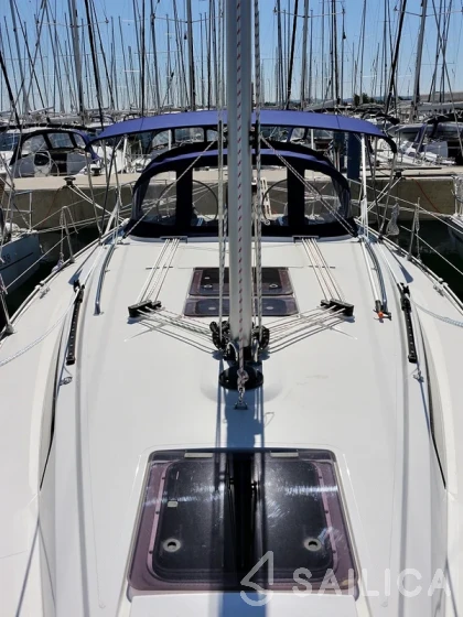 Bavaria 34 Cruiser - Yacht Charter Sailica