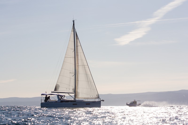 Oceanis 38 - Yacht Charter Sailica