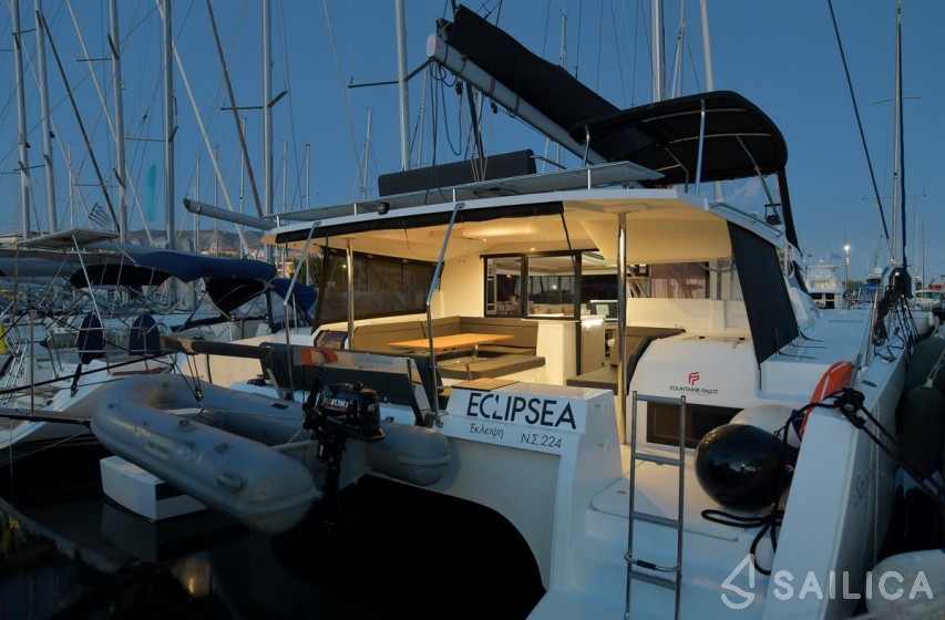 Saona 47 - Yacht Charter Sailica