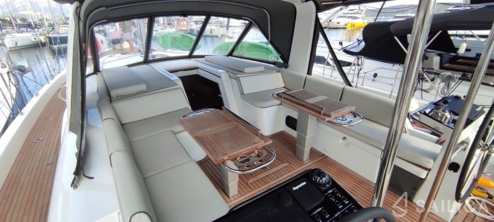 Oceanis 54 - Yacht Charter Sailica