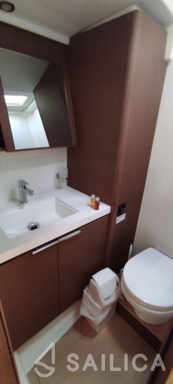 Oceanis 54 - Yacht Charter Sailica