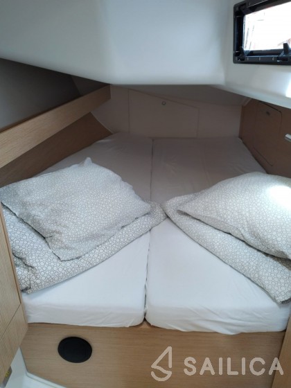Dehler 38 SQ - Yacht Charter Sailica
