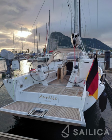 Dehler 38 SQ - Yacht Charter Sailica