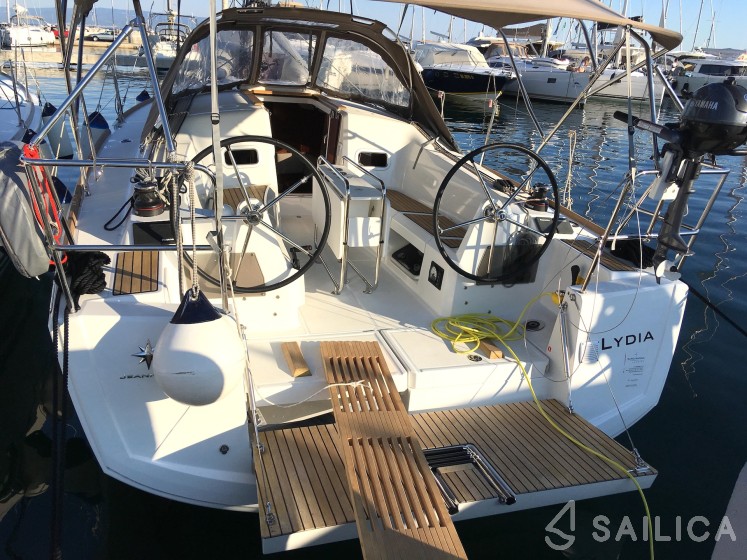 Sun Odyssey 349 - Yacht Charter Sailica