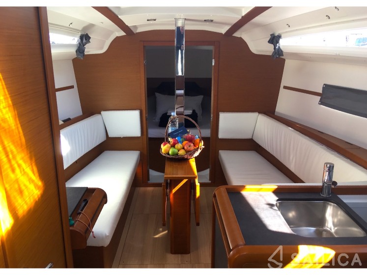 Sun Odyssey 349 - Yacht Charter Sailica