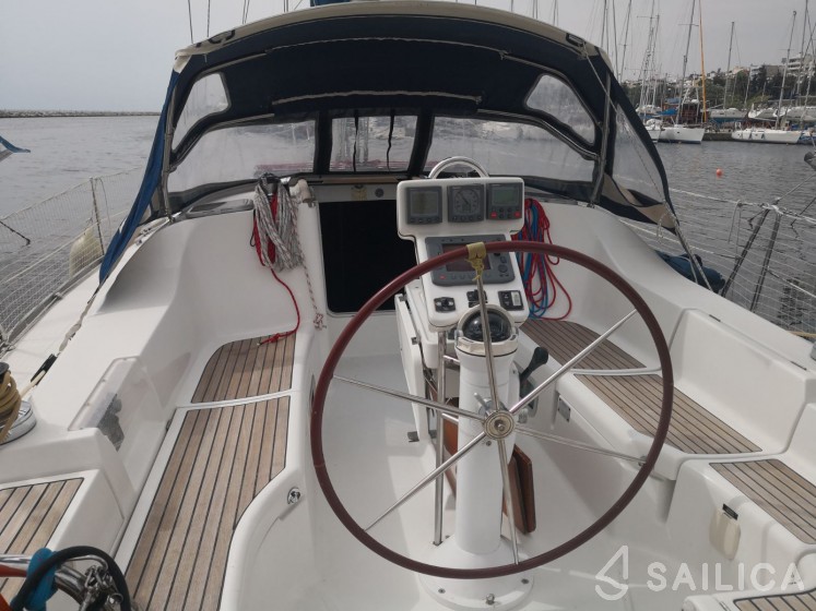 Beneteau 393 - Yacht Charter Sailica