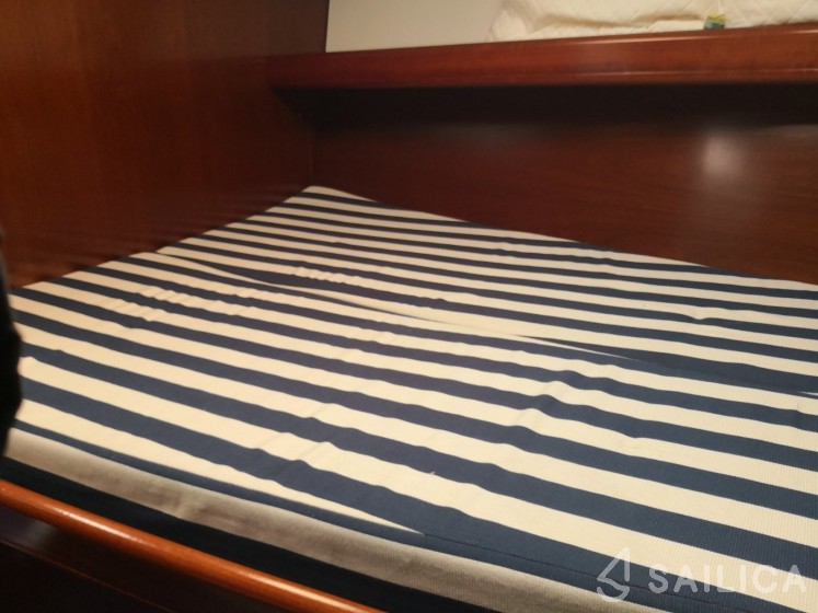 Beneteau 393 - Yacht Charter Sailica