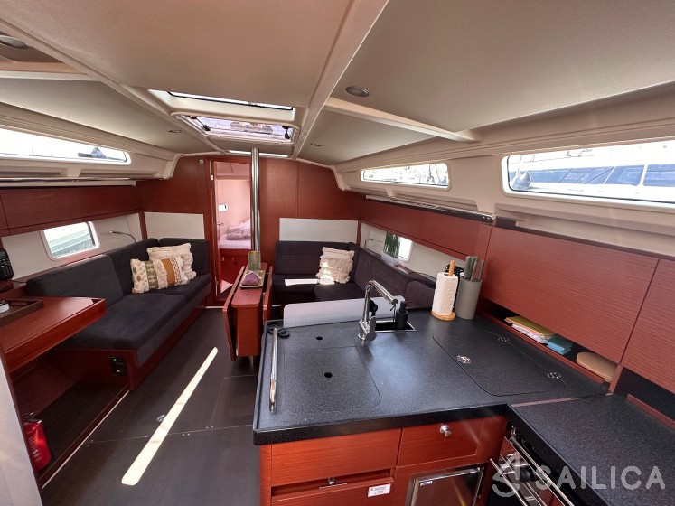 Hanse 388 - Yacht Charter Sailica