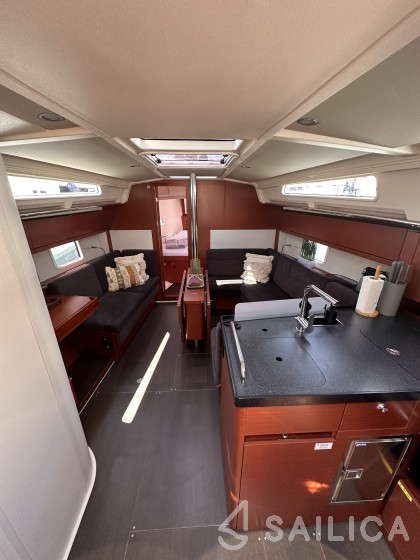 Hanse 388 - Yacht Charter Sailica