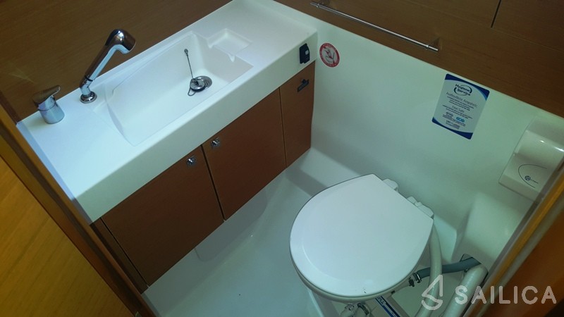 Sun Odyssey 479 - Yacht Charter Sailica