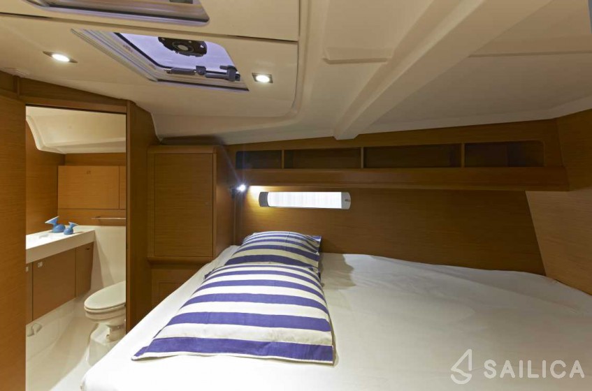Sun Odyssey 479 - Yacht Charter Sailica