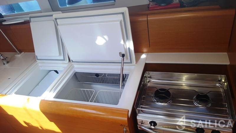 Sun Odyssey 479 - Yacht Charter Sailica
