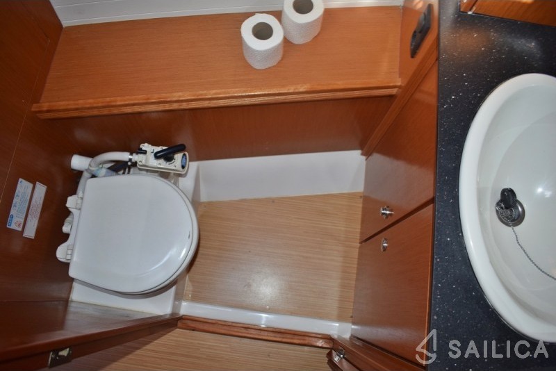 Bavaria 55 Cruiser - Yacht Charter Sailica