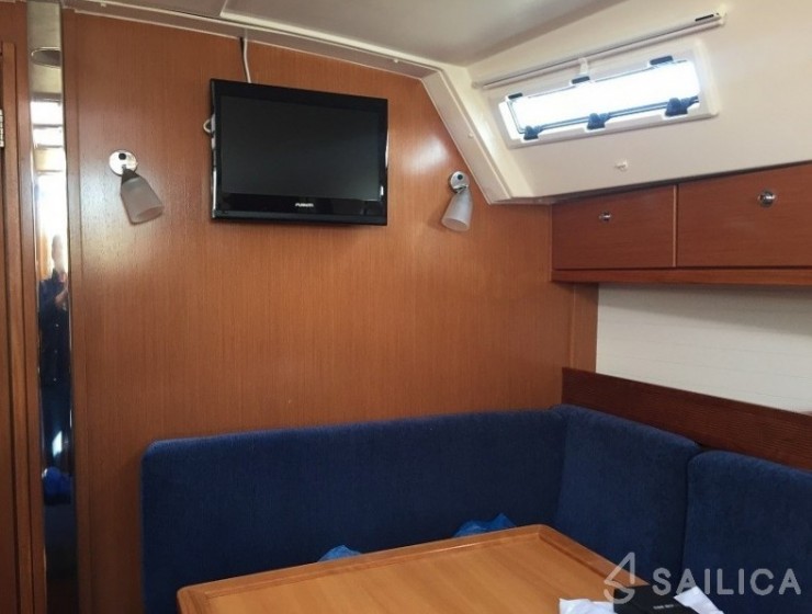 Bavaria Cruiser 40 - Yacht Charter Sailica