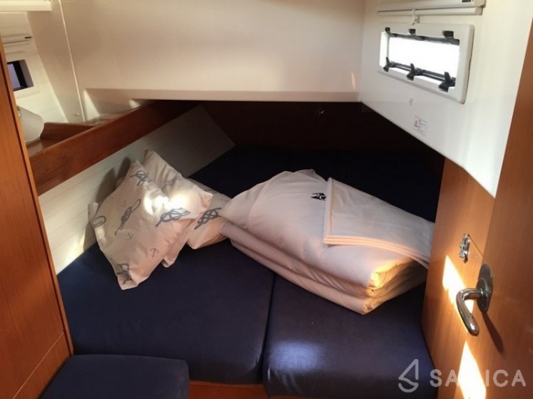 Bavaria Cruiser 40 - Yacht Charter Sailica