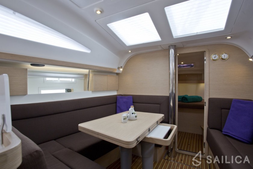 Elan 40 Impression - Yacht Charter Sailica