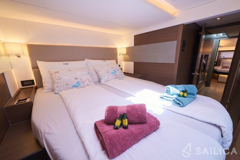 Leopard 53 PC - Yacht Charter Sailica