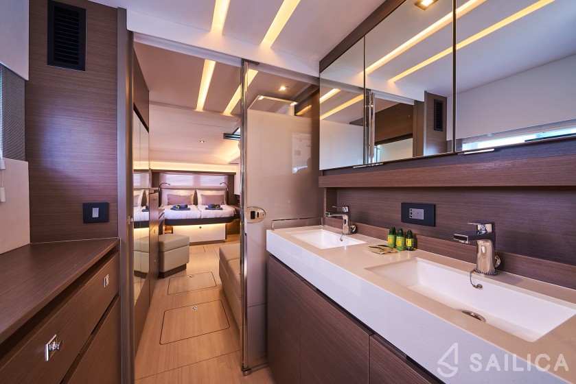 Leopard 53 PC - Yacht Charter Sailica