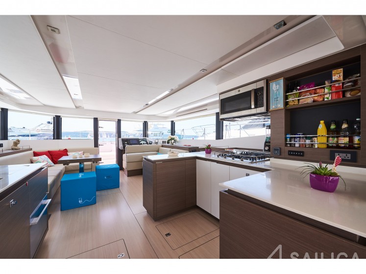 Leopard 53 PC - Yacht Charter Sailica