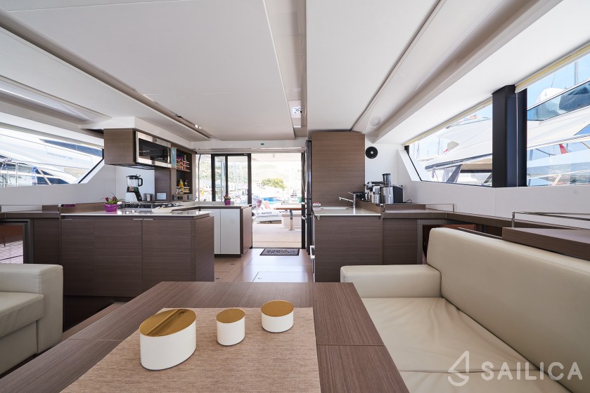 Leopard 53 PC - Yacht Charter Sailica