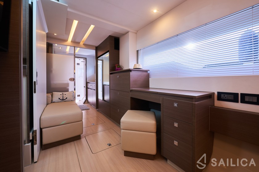 Leopard 53 PC - Yacht Charter Sailica