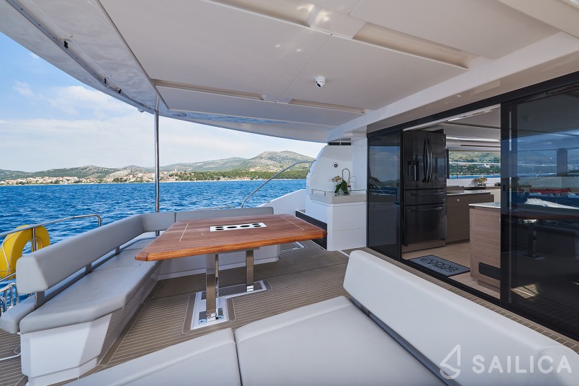 Leopard 53 PC - Yacht Charter Sailica