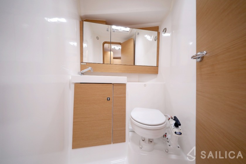 Dufour 412 GL - Yacht Charter Sailica