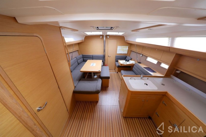 Dufour 412 GL - Yacht Charter Sailica