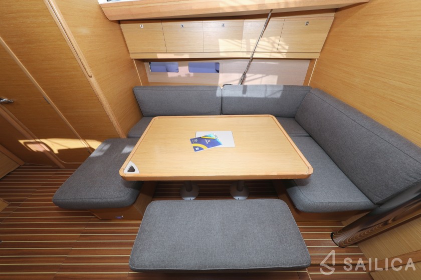 Dufour 412 GL - Yacht Charter Sailica