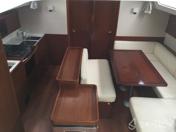 Oceanis 50 Family - Yacht Charter Sailica