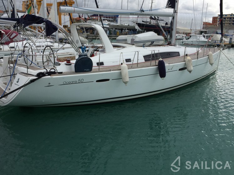 Oceanis 50 Family - Yacht Charter Sailica