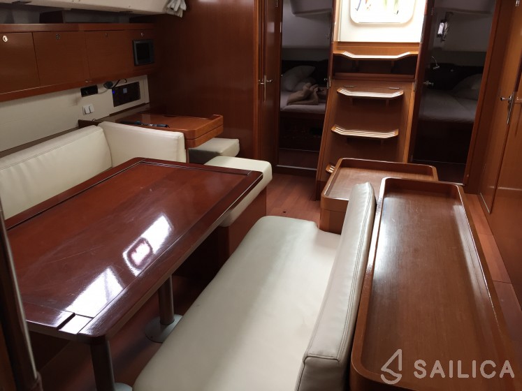 Oceanis 50 Family - Yacht Charter Sailica