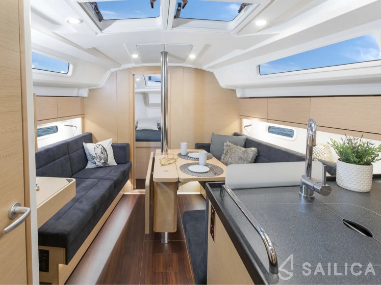 Hanse 348 - Yacht Charter Sailica