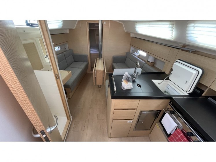 Hanse 348 - Yacht Charter Sailica