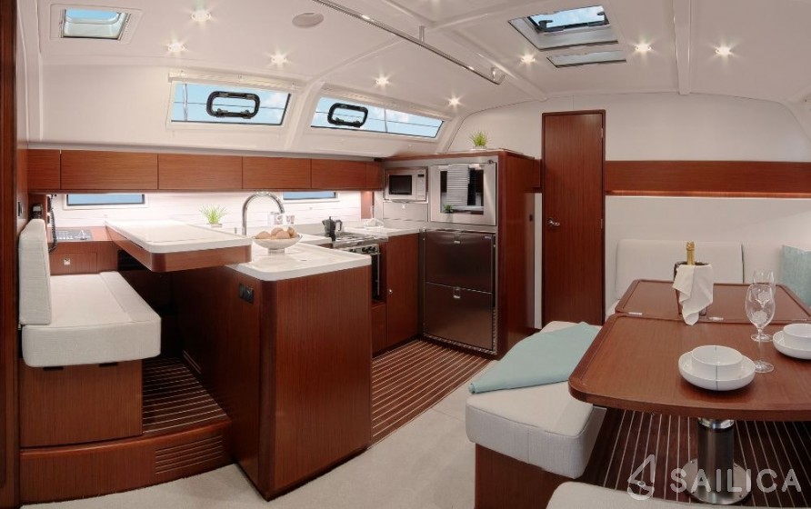 Bavaria 51 Cruiser - Yacht Charter Sailica