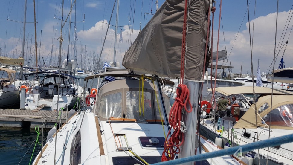 Oceanis 46 - Yacht Charter Sailica