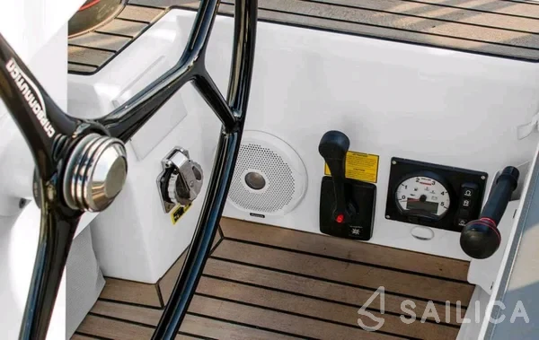 Oceanis 51.1 - Yacht Charter Sailica